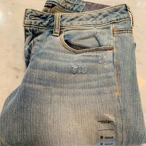*Brand New* American Eagle Skinny Kick Jeans Sz 6